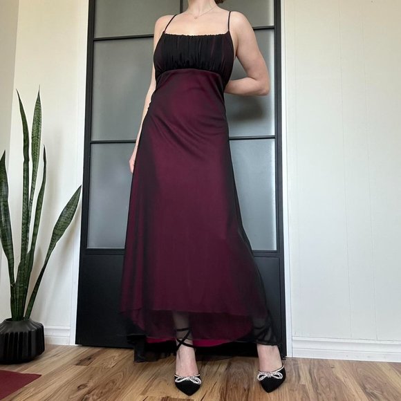 Gorgeous Vintage 90s Whimsygoth Mesh Overlay Ruched Prom Dress - Picture 5 of 8